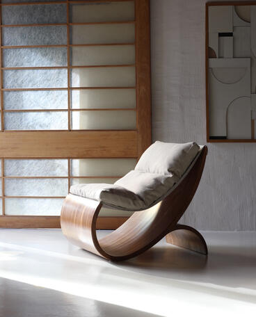 Curve chair